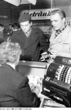 Dresden, Neustadt, Königsbrücker Straße. HO-Gaststätte "Oase", August - September 1956