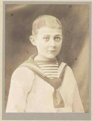Prinz Alexander von Württemberg im Matrosenanzug (Jugendbild), Brustbild in Halbprofil