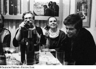 Eröffnung einer Ausstellung mit Fotografien von Roger Melis