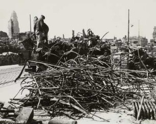 Dresden, Schrottbergung, 1951