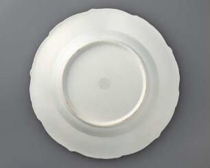 Tiefer Teller "Moabiter baroque Form"