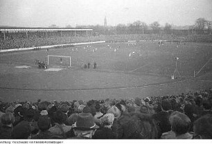 Dresden, Heinz-Steyer-Stadion, Massenveranstaltung (Fußball), 1952