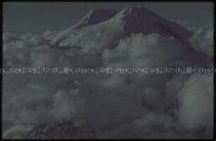 Luftaufnahme des Elbrus