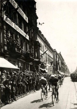 Nationalsozialismus - Kundgebungen, Feiern, Festtage. Radrennen in Karlsruhe