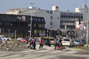 Straßenszene im Innenstadtbereich von Reykjavik : Straßenszene, aufgenommen in der City der isländischen Hauptstadt Reykjavik am 29. Mai 2012