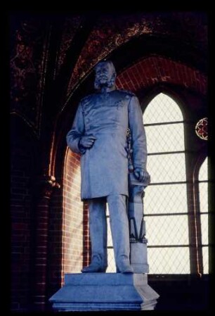 Statue Wilhelms l. K. W.T. 2.6.57.