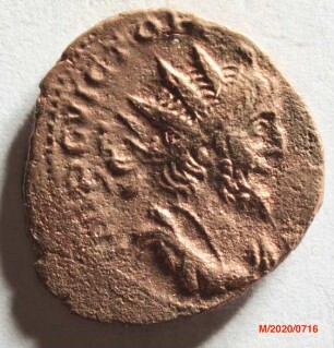 Römische Münze, Nominal Antoninian, Prägeherr Victorinus, Prägeort Gallien, Original
