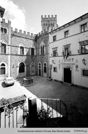 Piazza della Repubblica, San Casciano dei Bagni