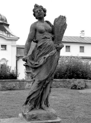 Statue einer weiblichen Person