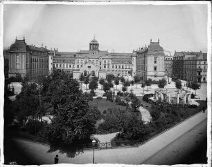 Karlsruhe Stephansplatz Sicht auf das Reichspostgebäude, Brunnen der Stephanie (1905)