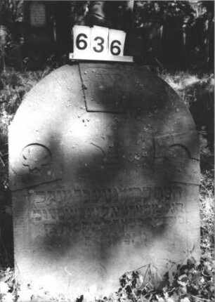 Grabstein 636