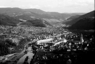 Obertsrot: Vom Schloss Eberstein auf das Murgtal mit Obertsrot