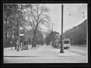 Blick entlang der Otto-Suhr-Allee