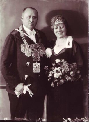 Neusser Schützenkönig Johann Holthausen, 1930