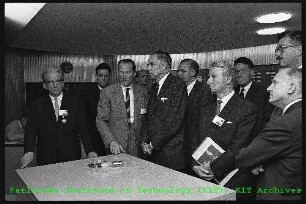 Besuch von Prof. Glenn Theodor Seaborg (Nobelpreisträger und Präsident der United States Atomic Energy Commission (USAEC)) am Kernforschungszentrum Karlsruhe (KfK)