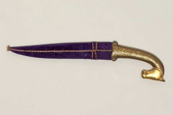 Dagger with dagger sheath