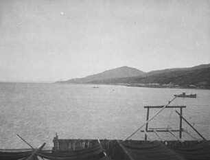 Küste von Maoka : Blick über die Newelskoi-Bucht des Japanischen Meeres zum Harukaze-yama