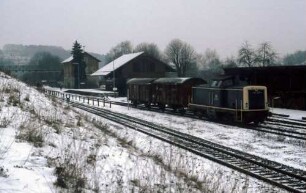 Kirchberg/Murr Lok 212 225 Nahgüterzug Güterschuppen Ladegleis