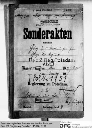 Gesetz, Verordnungen und Maßnahmen zum Schutze der Republik