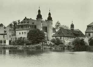 Blankenhain, Schloß : Blankenhain. Schloß. Blick über den Schloßteich
