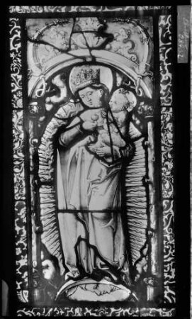 Schloß Eberstein Glasmalerei Madonna (16. Jahrhundert) Glasfenster aus der Pfarrkirche von Ottersweier