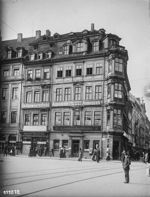 Dresden-Altstadt, Altmarkt, Blick auf die nordwestliche Ecke zur Wilsdrufferstraße mit der Löwenapotheke