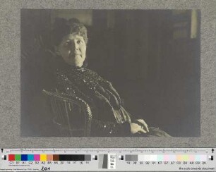 Foto einer unbekannten Frau