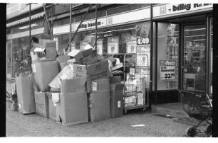 Kleinbildnegativ: Discount-Geschäft, Lauterstraße, 1984