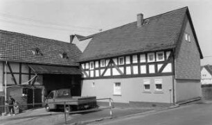 Bischoffen, Hauptstraße 18