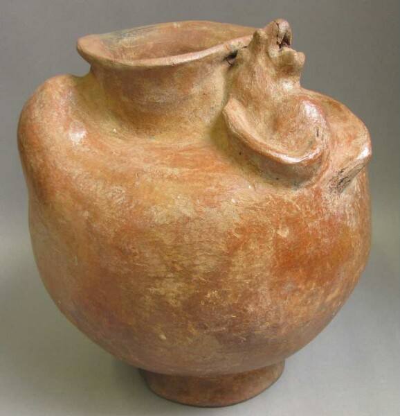 Clay vessel