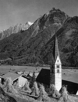 San Giacomo. Ortszentrum mit Pfarrkirche