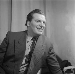 Porträtaufnahmen von Kurt Oligmüller, Schauspieler am Deutschen Theater Berlin : Porträt von Kurt Oligmüller