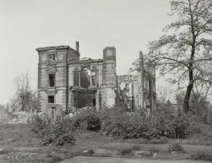 Dresden-Altstadt. Ruine eines Wohnhauses (Stübelplatz?)