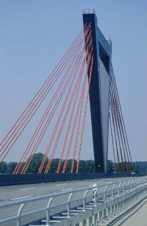 Rheinbrücke Ilverich
