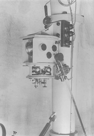 Uhrwerk zur Feinbewegung von Refraktoren, Zeiss : Technikgeschichte | Physik | Optik | Astronomische Instrumente