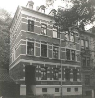 Reichenbach (Vogtland), An der Hutleite 6. Wohnhaus (um 1895). Straßenansicht