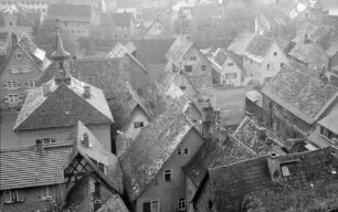 Zwingenberg: Blick vom Kirchplatz auf Dächer
