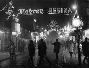 Gr.Freiheit : Hamburg. St. Pauli. Große Freiheit bei Nacht