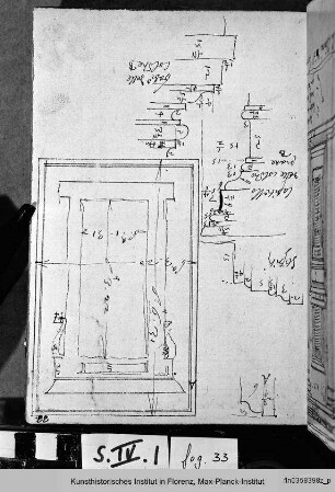 Biblioteca Laurenziana in Florenz : Fenster, Kapitell und Gesimsstudie des Vestibüls
