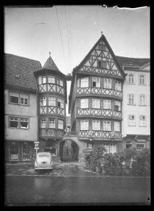 Marktplatz 12 (Konditorei Hahn) mit Durchgang zur Münzgasse