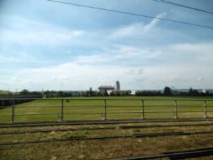 Dresden: Ostrawiesen (Flutrinne), Blick Richtung Bienertsche Hafenmühle
