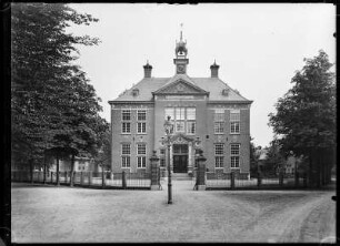 Apeldoorn, Niederlande. Gymnasium