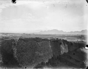 Mauer : Blick auf eine Schutzmauer