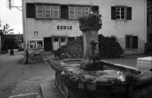 Gunsbach: école [Schule], unverändert seit Schweitzers Schulzeit