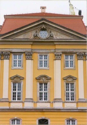 Zgorzelec-Radomierzyce (Radmeritz). Schloss Joachimstein (Pałac Radomierzyce). Mittelrisalit. Südseite
