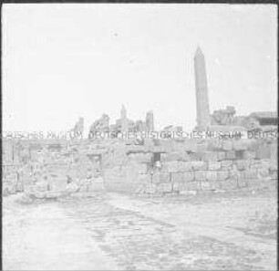 Ruinen einer Tempelanlage, Luxor, Ägypten