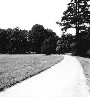 Cottbus. Branitzer Park (1846-1871; H. v. Pückler-Muskau). Kleiner Umfahrungsweg von Nordost