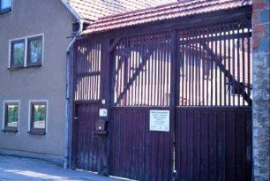 überdachtes Hoftor