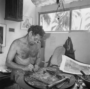Salvador (Bahia). Der Maler und Graphiker Hansen-Bahia (1915-1978) bei der Arbeit