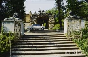 Potsdam, Park Sanssouci, Felsentor.